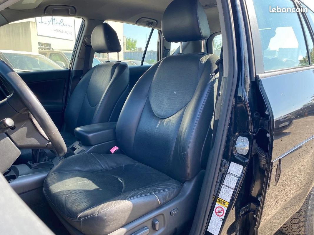 Toyota Rav-4 III 2.2 D 4WD 136CH GARANTIE 12 MOIS (image 7)