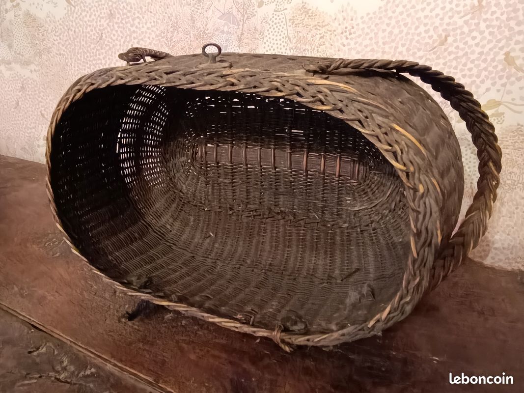 Panier en rotin noir (image 2)