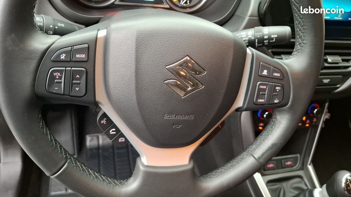 Suzuki s-cross II 1.4 BOOSTERJET HYBRID PRIVILEGE (image 18)