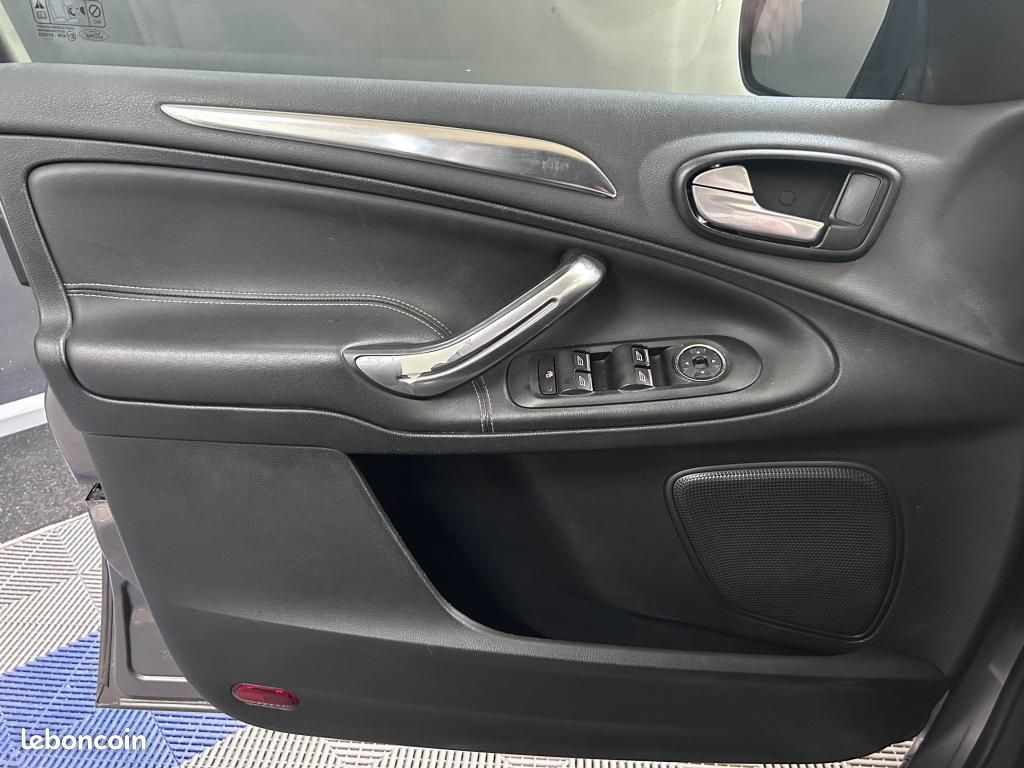 FORD GALAXY 2.0 TDCi 140ch BVA Powershift 7Pl TITANIUM (Kit distrib à jour + vidange de boite) (image 27)