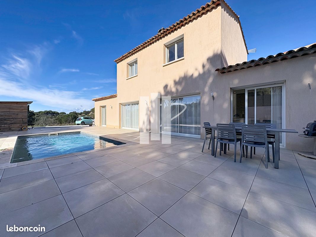 Maison 4 pièces 117 m² · à Fréjus · 117 m² · 600 000 €