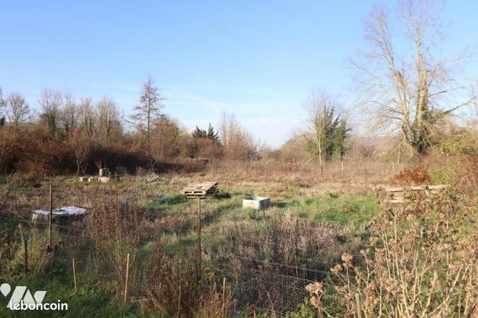 Terrain 1136 m² CONDE EN BRIE