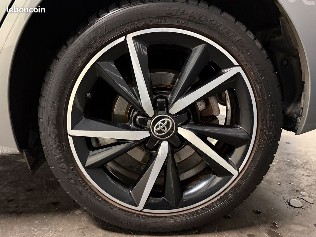 Toyota AURIS 1.8 HYBRID 136ch collection CAMERA DE RECUL - GPS - BLUETOOTH (image 30)
