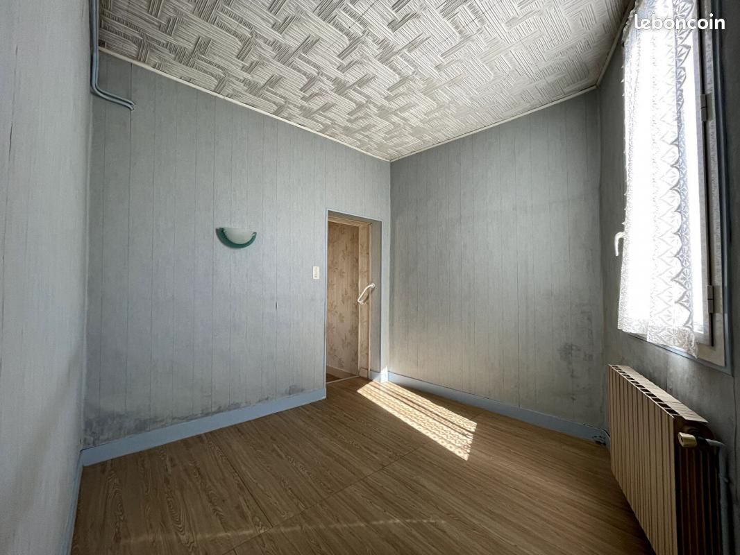 Maison 13 pièces 238 m² - Saint-Michel 16470 (image principale 7)