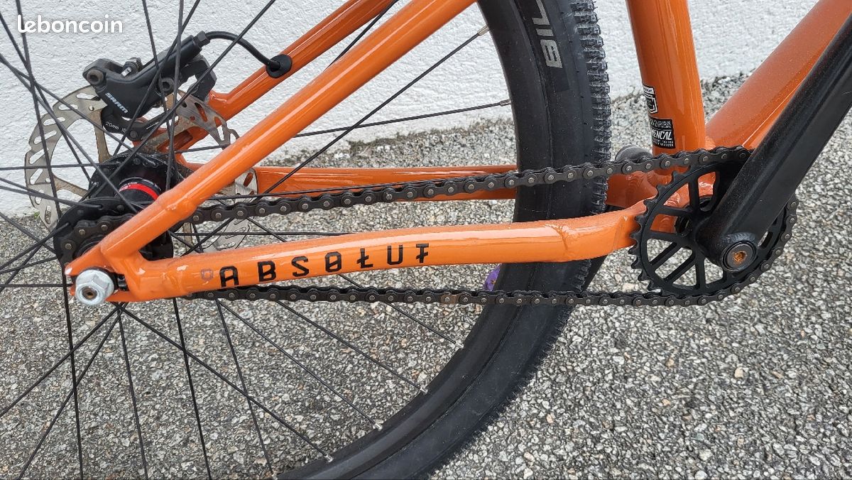 Commencal absolut orange