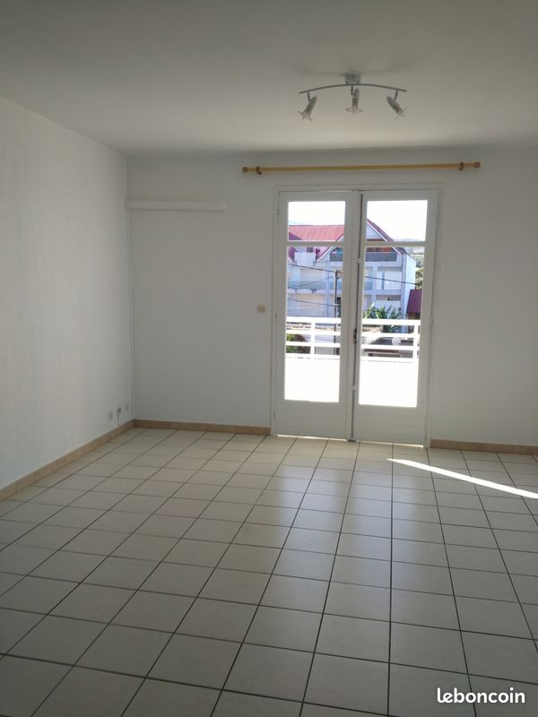 Appartement 2 pièces 52 m² · à Le Tampon · 52,3 m² · 670 €/mois