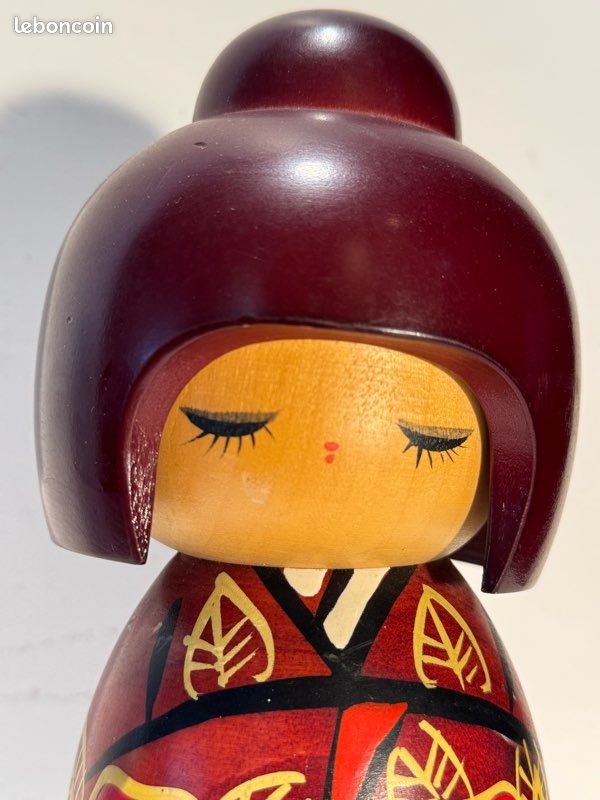 ANCIENNE POUPÉE TRADITIONNELLE japonaise Kokeshi en bois style Yamagata