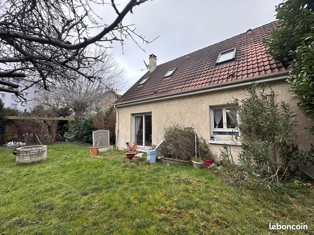 Maison 6 pièces 120 m² · à Saint-Denis · 120 m² · 340 000 €