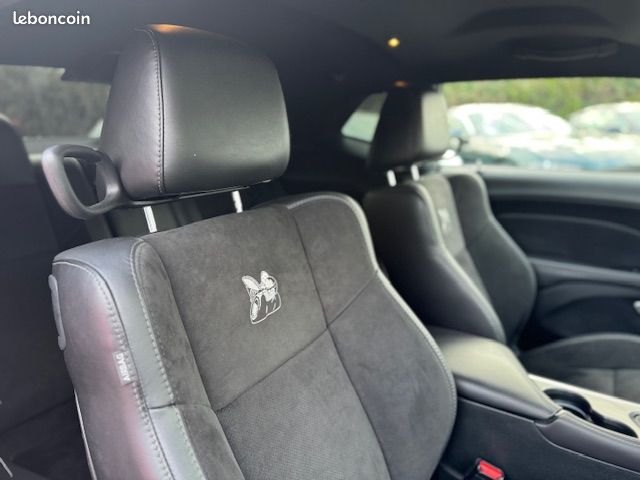 Dodge Challenger V8 6.4 Scat Pack 492ch boîte automatique 26595 KMS NAVIGATION AUDIO ALPINE *DISPONIBLE ET VISIBLE SUR NOTRE PARC* 57900 EUR (image 4)