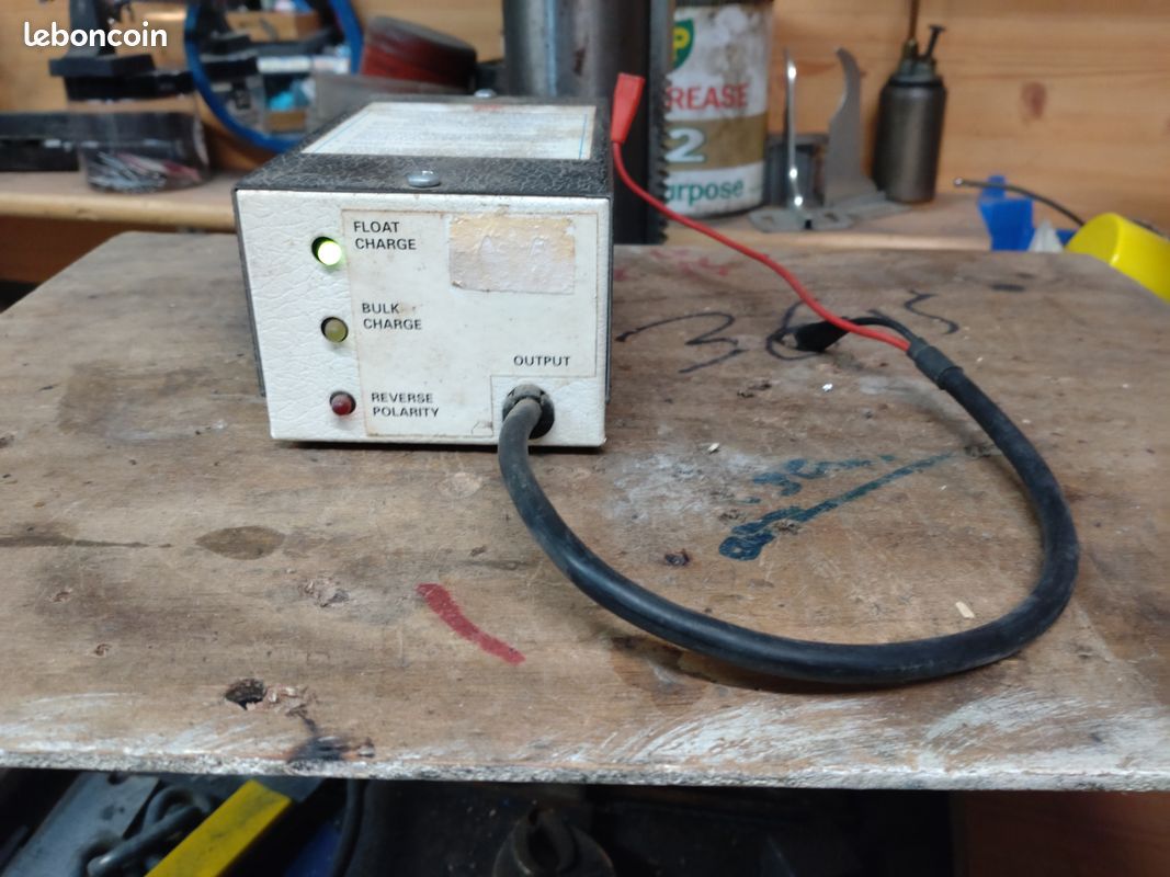 Chargeur de batterie Yuasa (image 1)