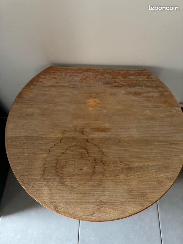 Table à remettre en état (image 3)