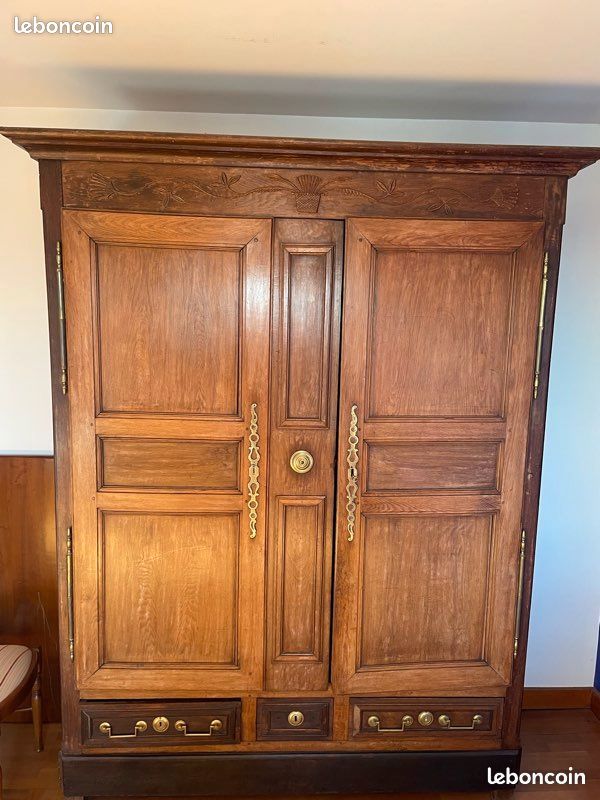 Grande Armoire Ancienne en Chêne Massif Style Louis-Philippe - Ameublement