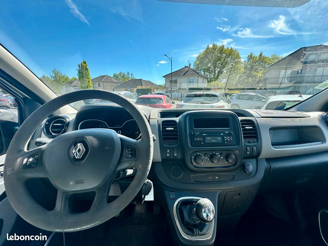 Renault Trafic 1.6 DCI 120ch L2H2 - TVA RECUPERABLE (image 7)