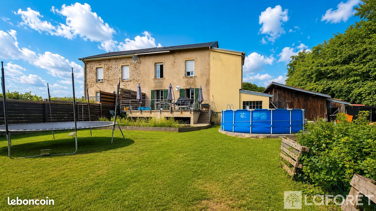 Maison 7 pièces 140 m² · à Uxegney · 140 m² · 229 000 €