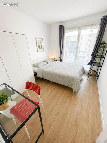 Lille. Location en coIoc Disponible .1 à 2 chambres dispo.. Localisation privilégiée , métro, équipée, internet . APL ok — 1
