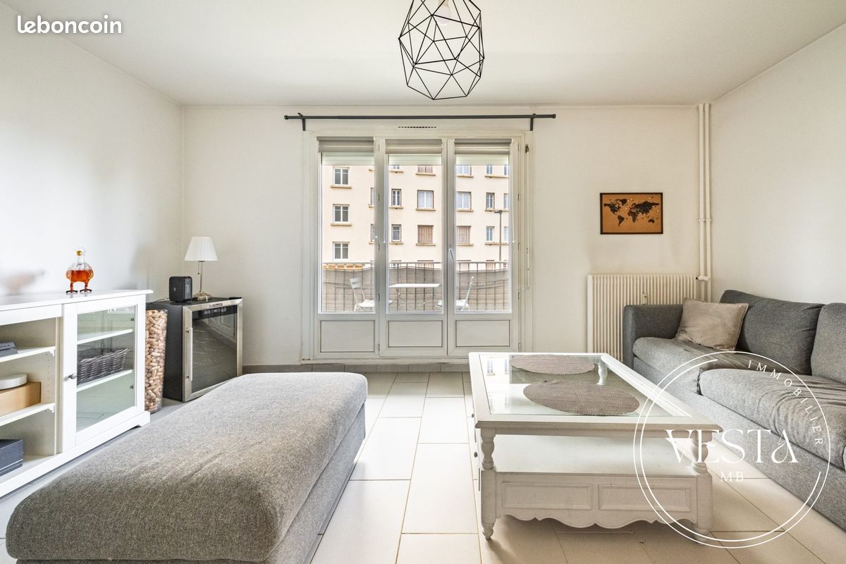 Appartement 2 pièces 44 m² · à Fontaine-lès-Dijon · 44 m² · 135 000 €