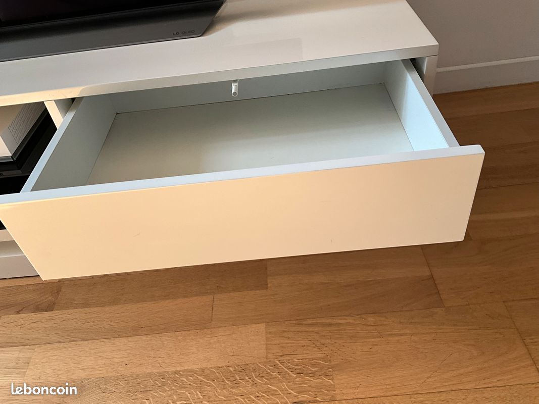 Meuble TV laqué blanc neige 160 cm – 4 tiroirs – Design moderne (image 3)