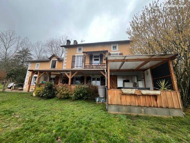 Maison 12 pièces 223 m²