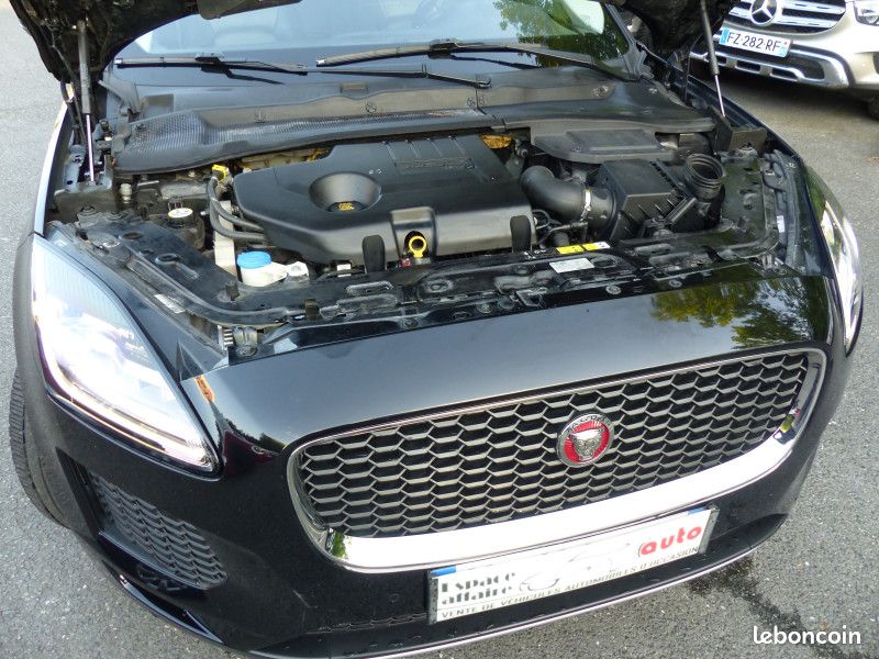 Jaguar E-PACE 2.0D 150CH R-DYNAMIC S AWD (image 38)