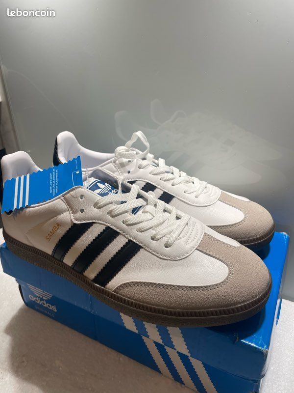 adidas gazelle silver green womens ADIDAS ORIGINALS Samba OG silver sneakers for women – Pavidas main image 1