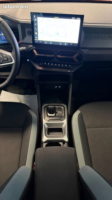 DACIA DUSTER HYBRID 155ch BVA 4X2 EXTREME SUREQUIPE (image 26)