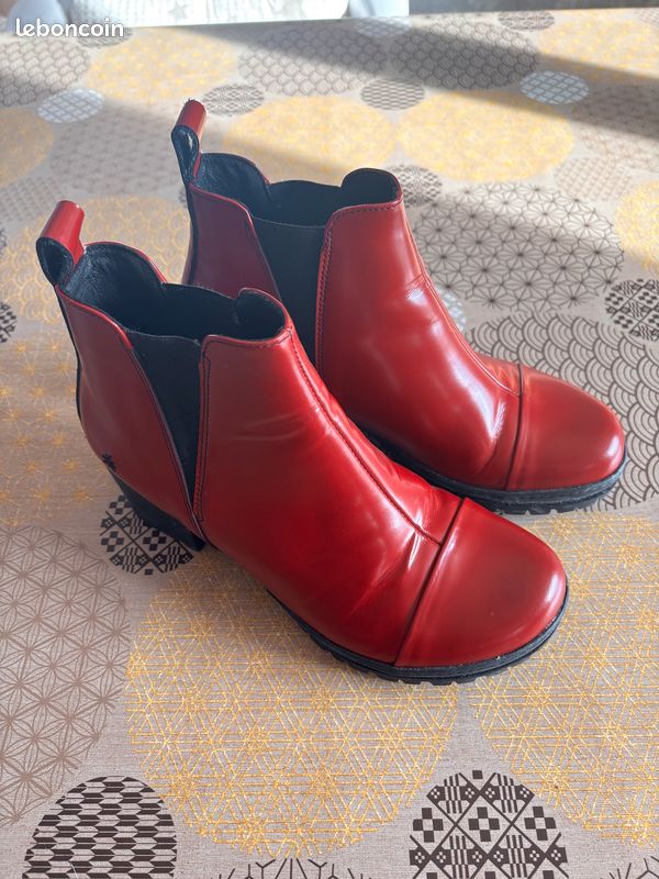 Bottines En Cuir Vernis Noir Sergio Todzi - Taille 40, Talon Haut épais | Occasion Très Bon état