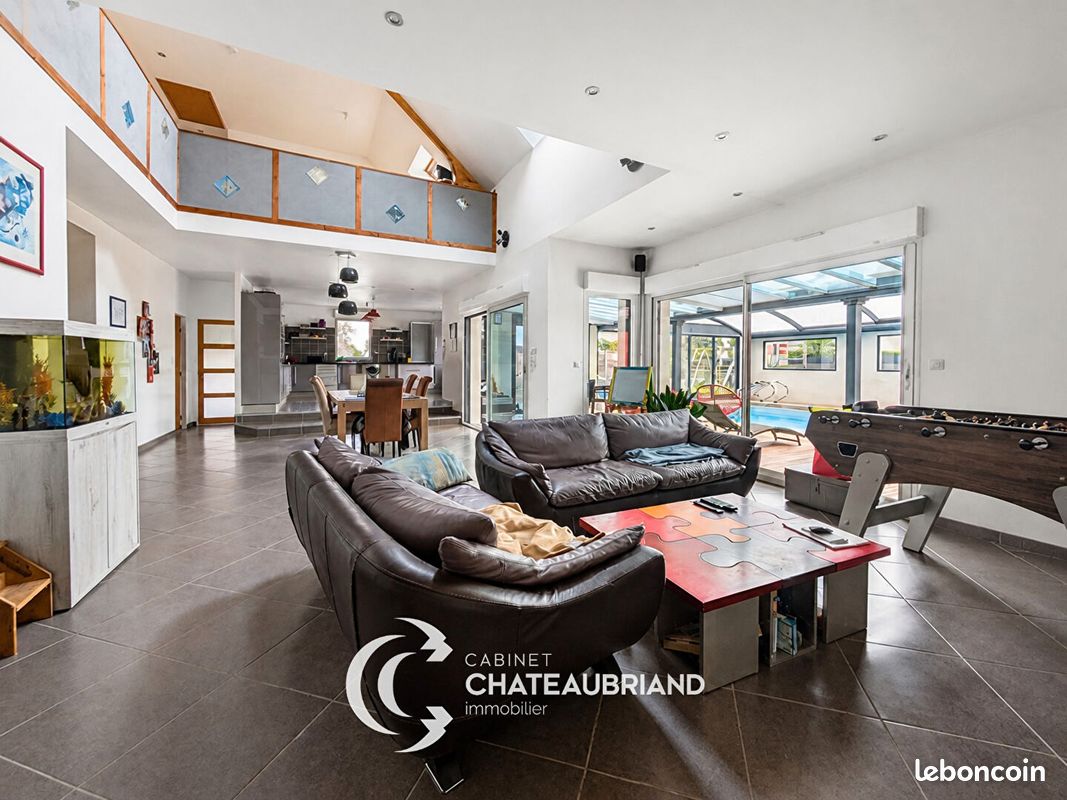 Maison 7 pièces 193 m² · à Dol-de-Bretagne · 193 m² · 520 000 €