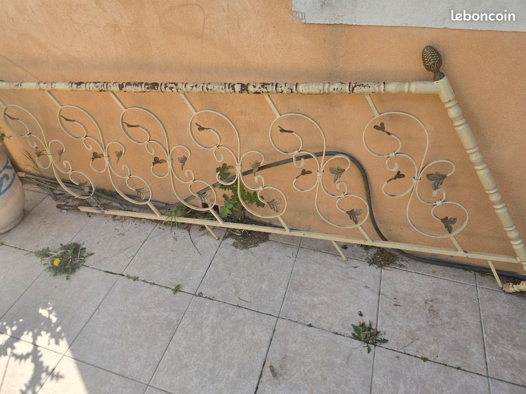 Rompe d'escalier fer forgé (image 4)