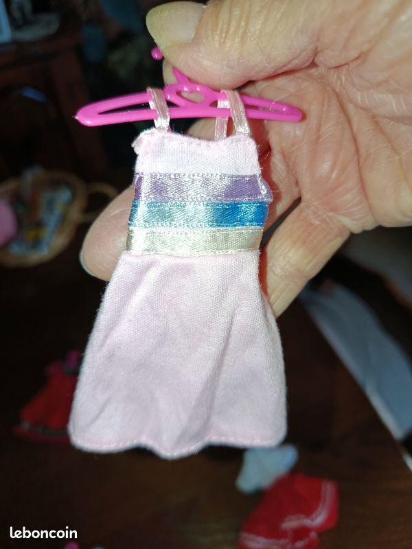6 robes poupée Martine (image 5)