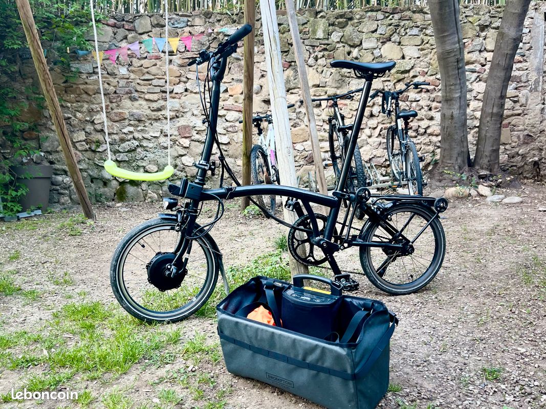 Vélo Brompton Électrique P-Line (H4R, Titane) – Excellent état Vélos