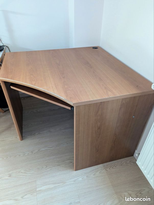 Angle de bureau (image 1)