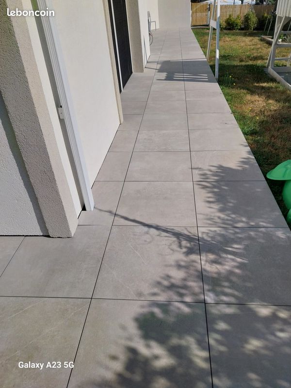 Dalle sur plot (image 1)