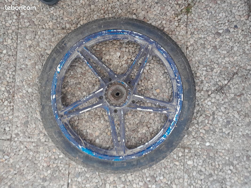 Roue mobylette (image 1)