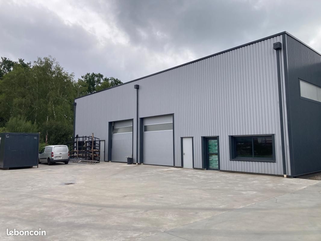 Maison 2 pièces 525 m² · à Sauvagnon · 525 m² · 5 670 €/mois