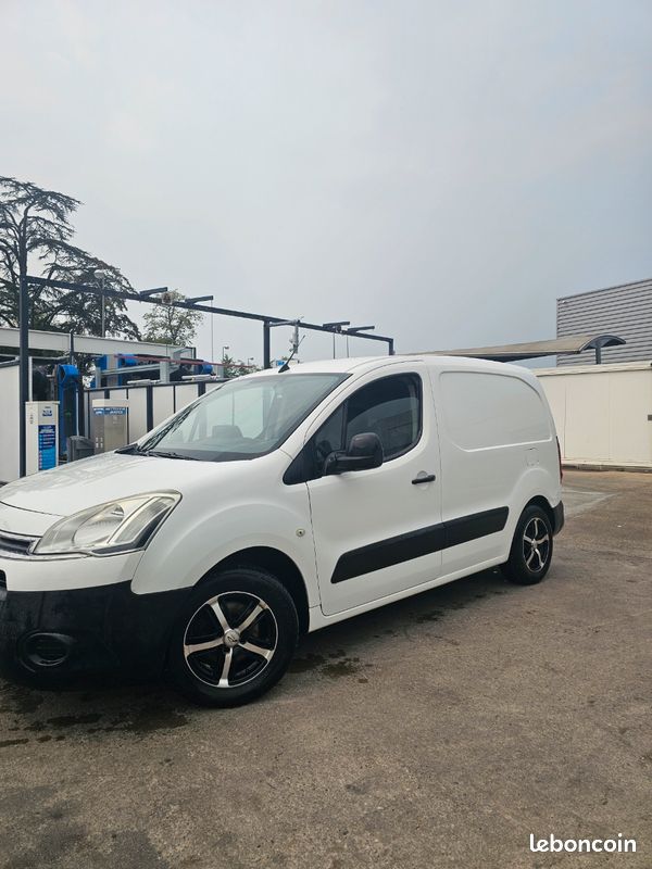 Citroen Berlingo 1.6 90cv (image 1)