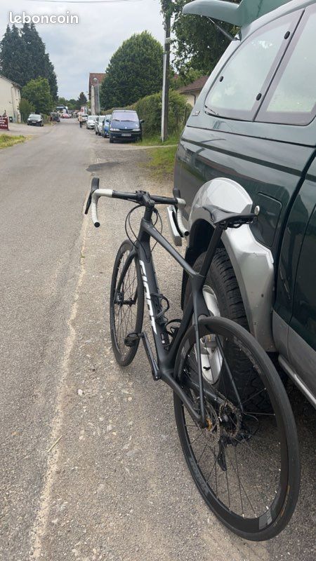 Giant TCR Advanced Disc 2021 – Ultegra – carbone – état neuf (image 7)