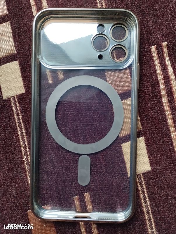 Coque De Luxe 11 Pro Neuf (image 4)