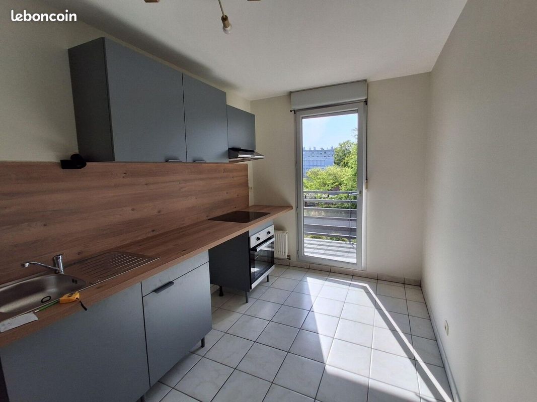 Appartement 2 pièces 50 m² · à Saint-Priest · 50 m² · 774 €