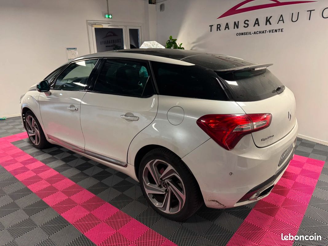 DS DS5 Hybrid 4x4 ETG6 So Chic (image 6)