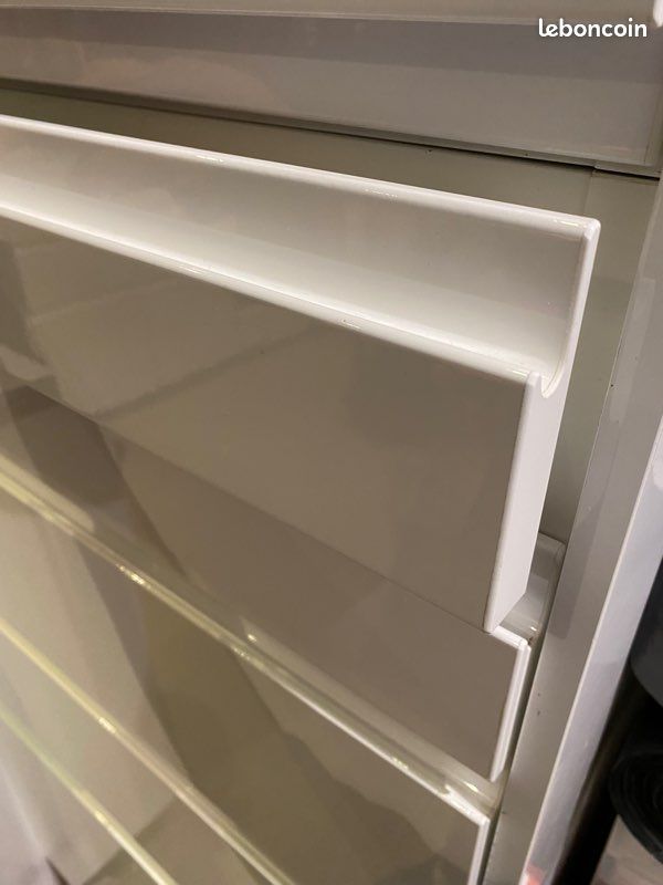 Faces IKEA Voxtorp blanc brillant neuves (image 1)