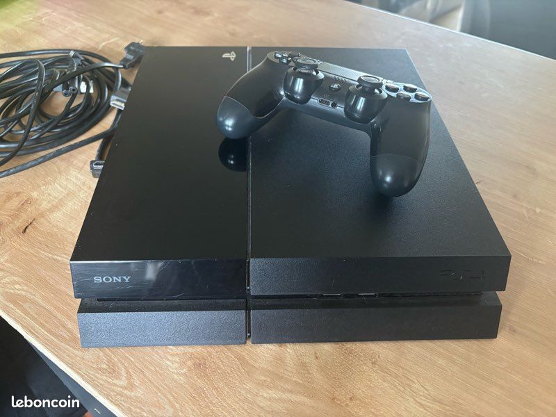 PS4 fonctionnelle + manette (image 2)