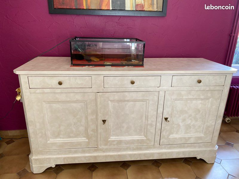 Commode en bois (image 1)