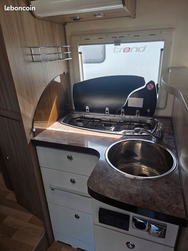 Autostar p650 privilège lit central 6.7m (image 3)