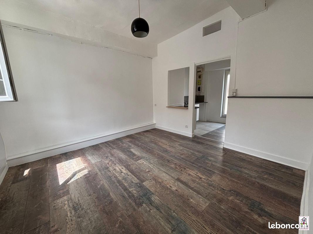 Appartement 1 pièce 24 m² · à Clermont · 24 m² · 470 €
