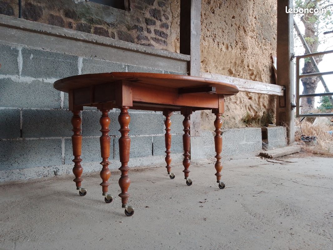 2 Tables rondes pliantes en bois massif (image 6)