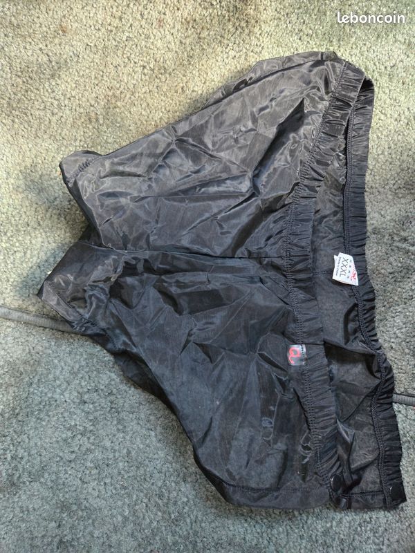 Short homme transparent marque PETIT Q (image 1)
