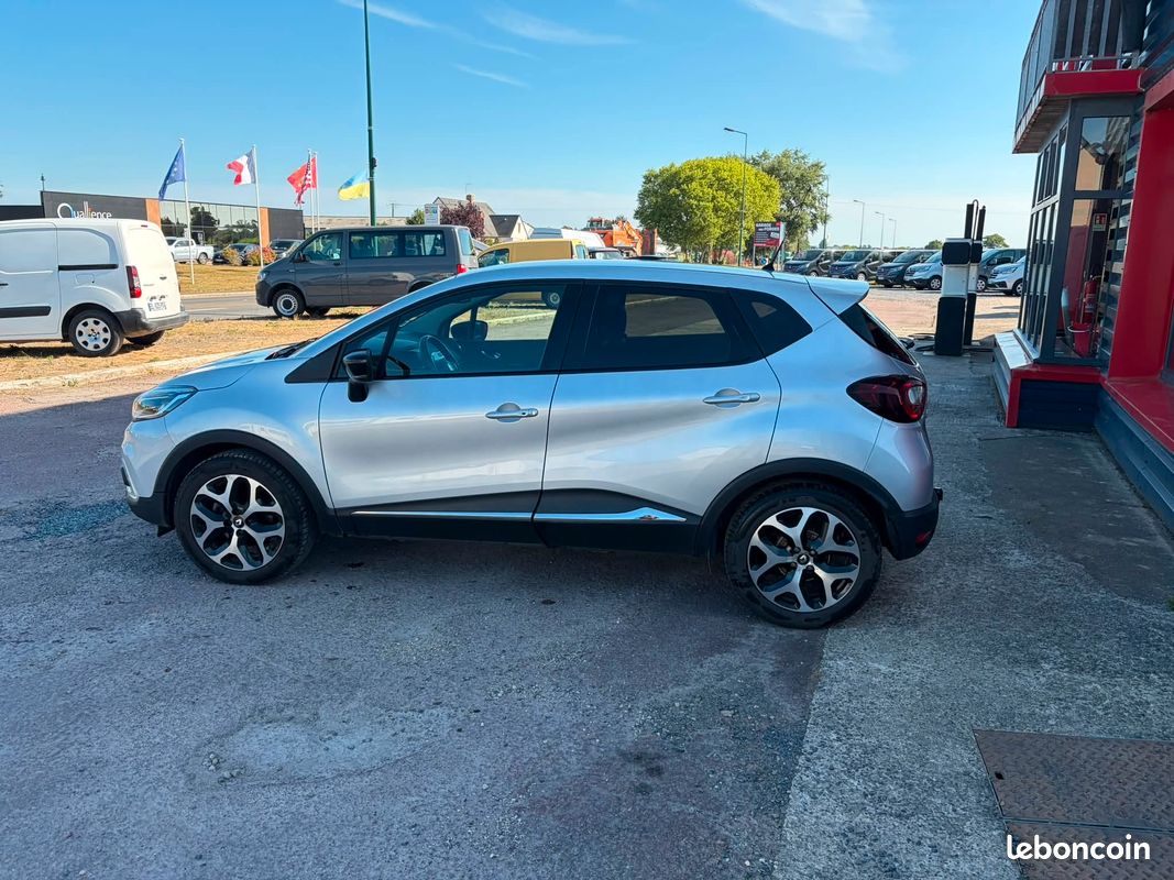 RENAULT Captur dCi 90 Intens (image 3)