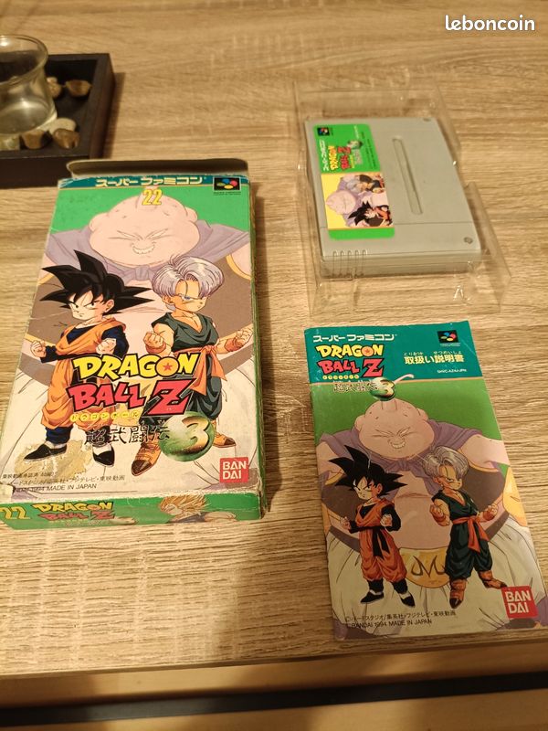 Console Nintendo Super Famicom avec boite 3 jeux Dragon Ball Z