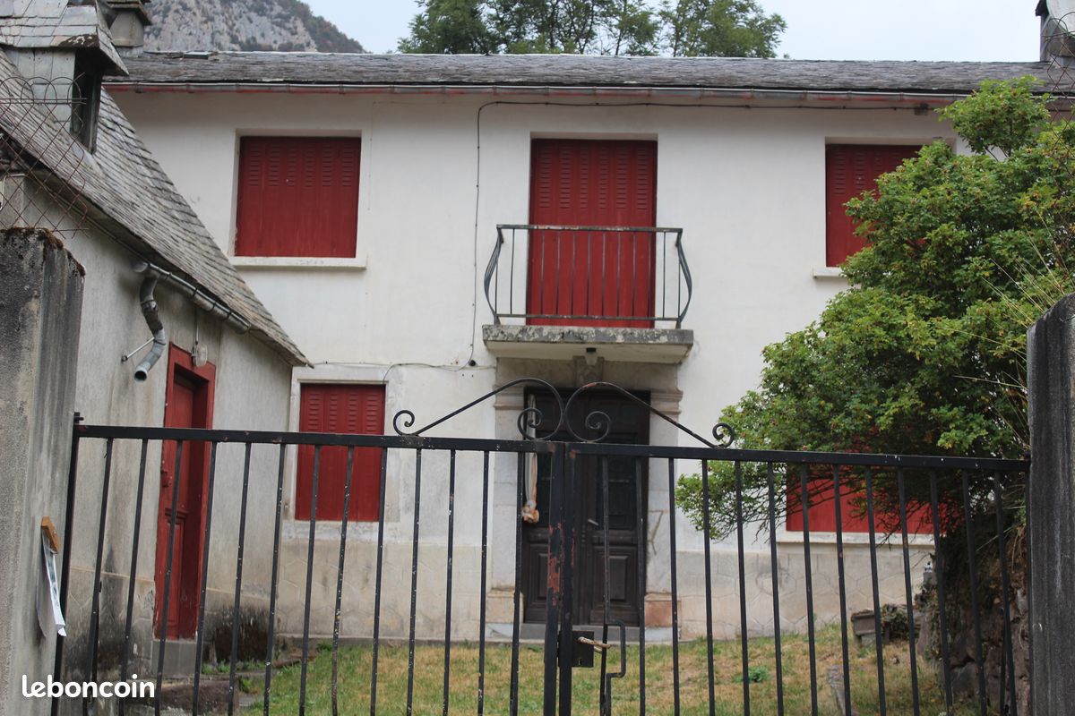 Maison 8 pièces 127 m² · à Beyrède-Jumet-Camous · 127,5 m² · 95 000 €