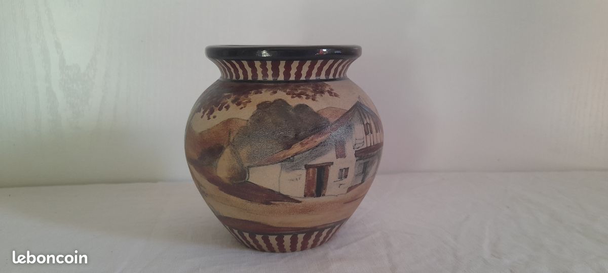 Vase céramique de Ciboure signé David, décor basque peint à la main. Parfait état (image 15)